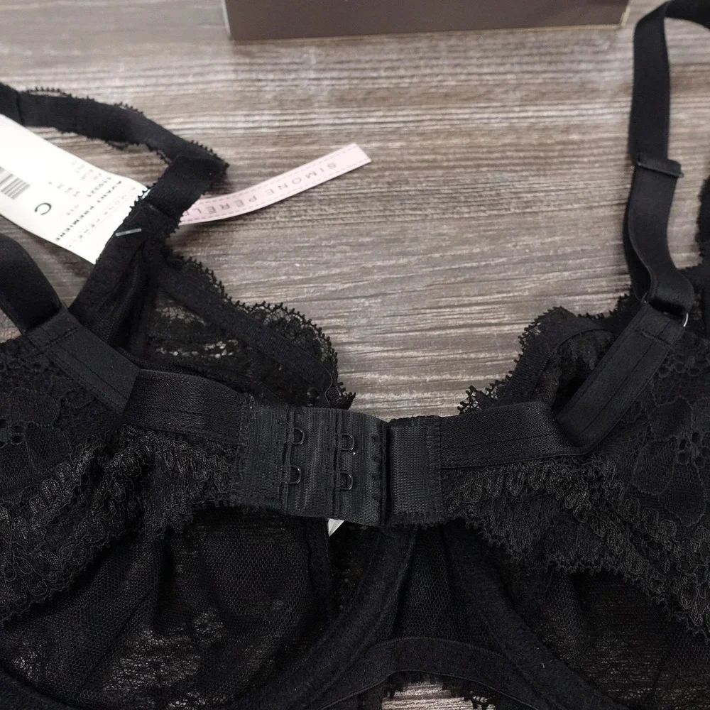 Simone Perele simone perele